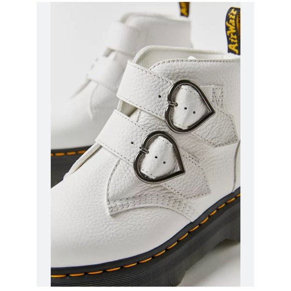 Dr. Martens Devon‎ Heart Platform Boot - Size 7 - NWOT - Picture 1 of 6